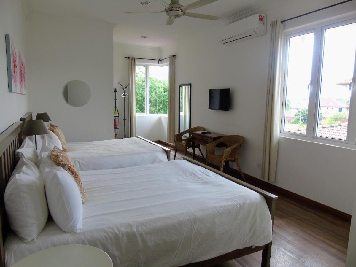 Rumah Putih B&B Near Klia Sepang Ngoại thất bức ảnh