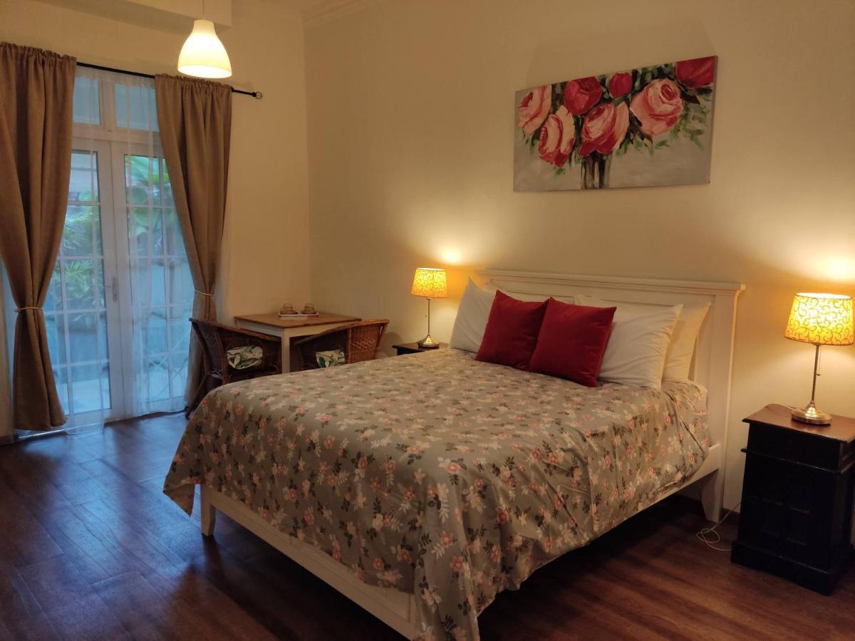 Rumah Putih B&B Near Klia Sepang Ngoại thất bức ảnh