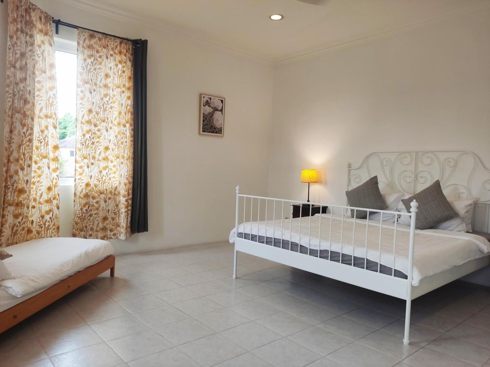 Rumah Putih Near Klia Sepang Ngoại thất bức ảnh
