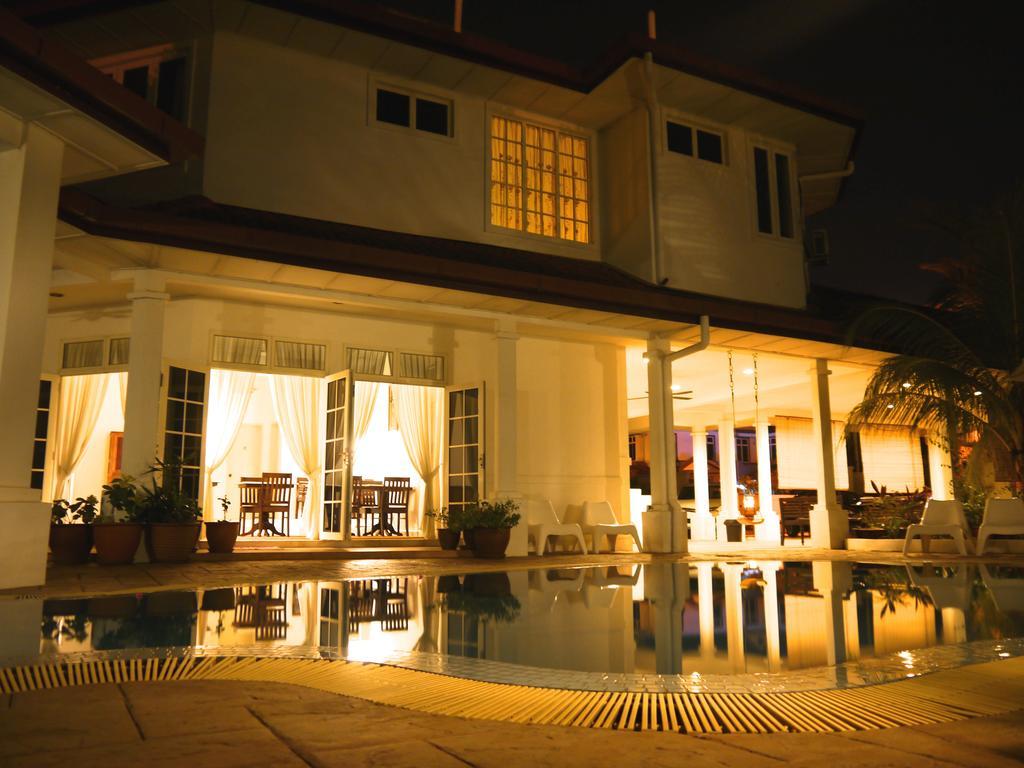 Rumah Putih Near Klia Sepang Ngoại thất bức ảnh