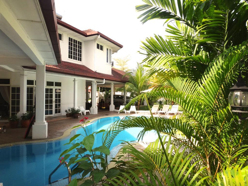 Rumah Putih Near Klia Sepang Ngoại thất bức ảnh