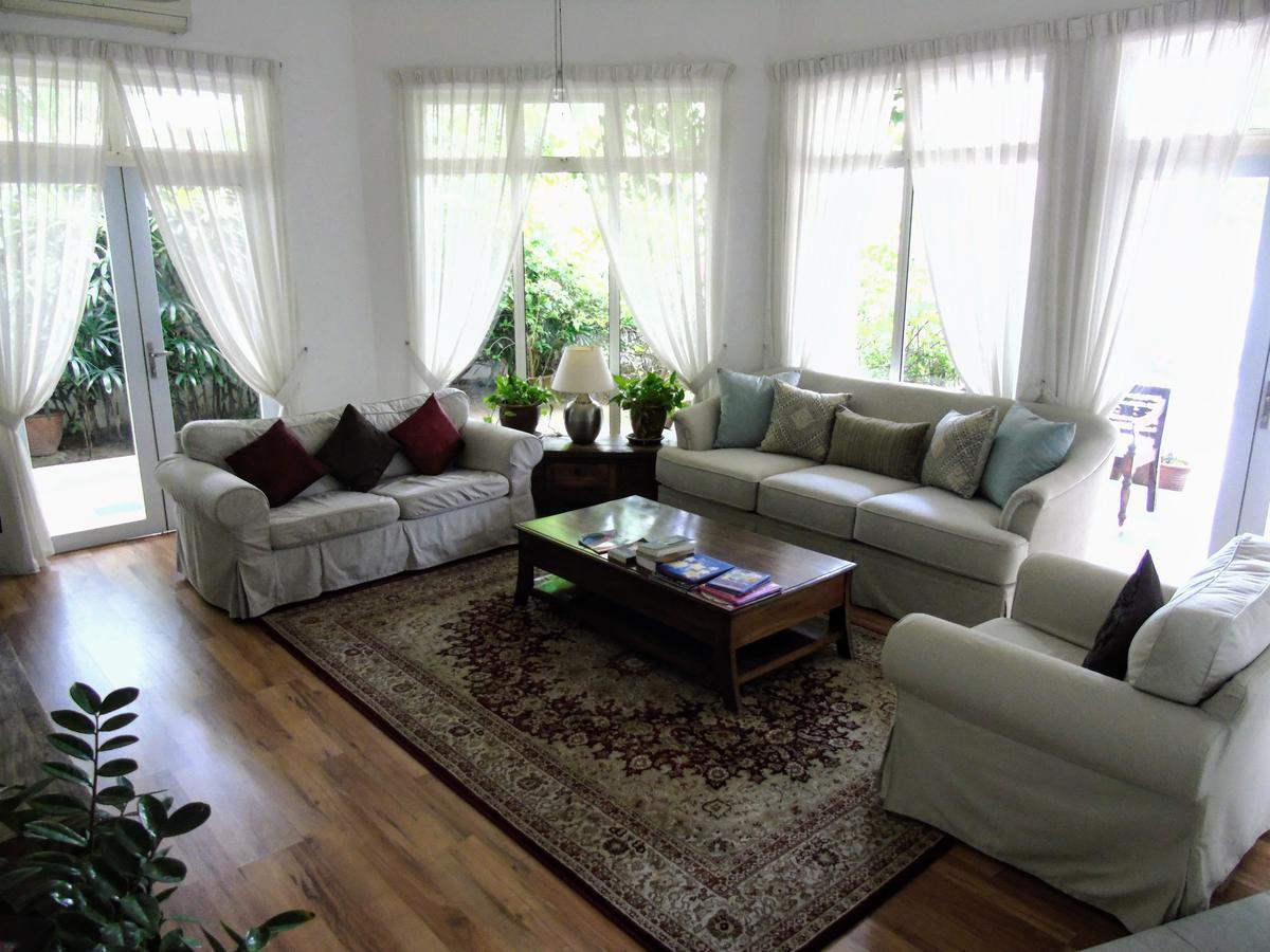 Rumah Putih B&B Near Klia Sepang Ngoại thất bức ảnh