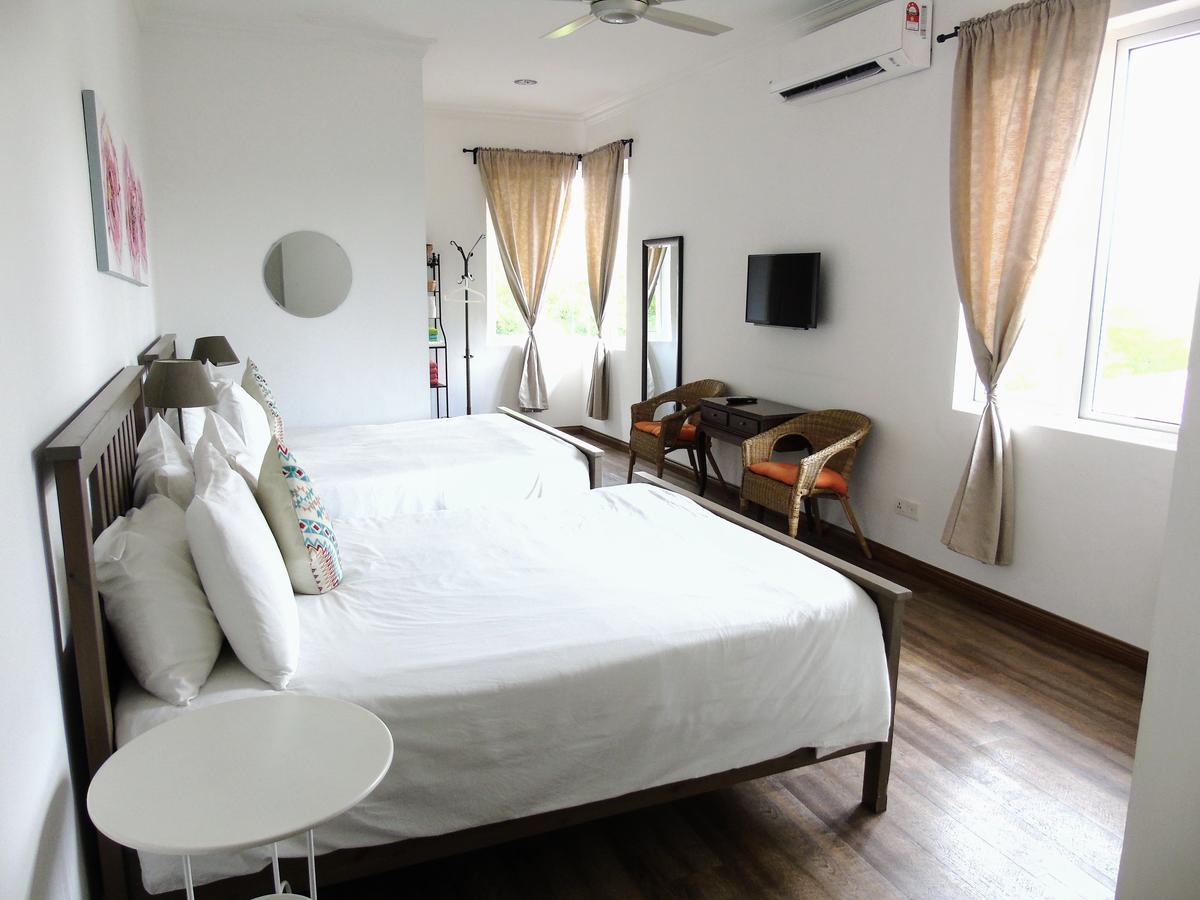 Rumah Putih B&B Near Klia Sepang Ngoại thất bức ảnh